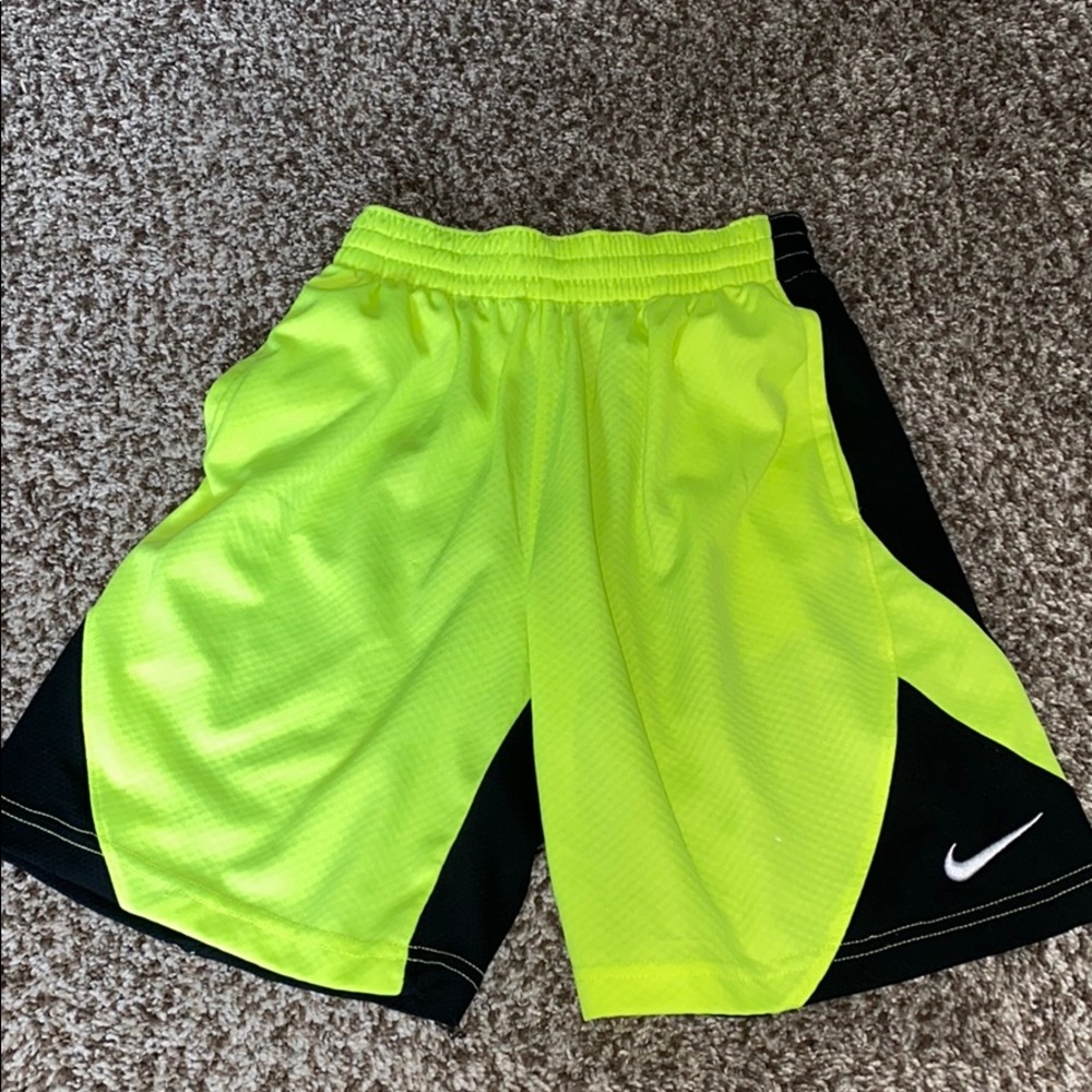 MENS NIKE SHORTS